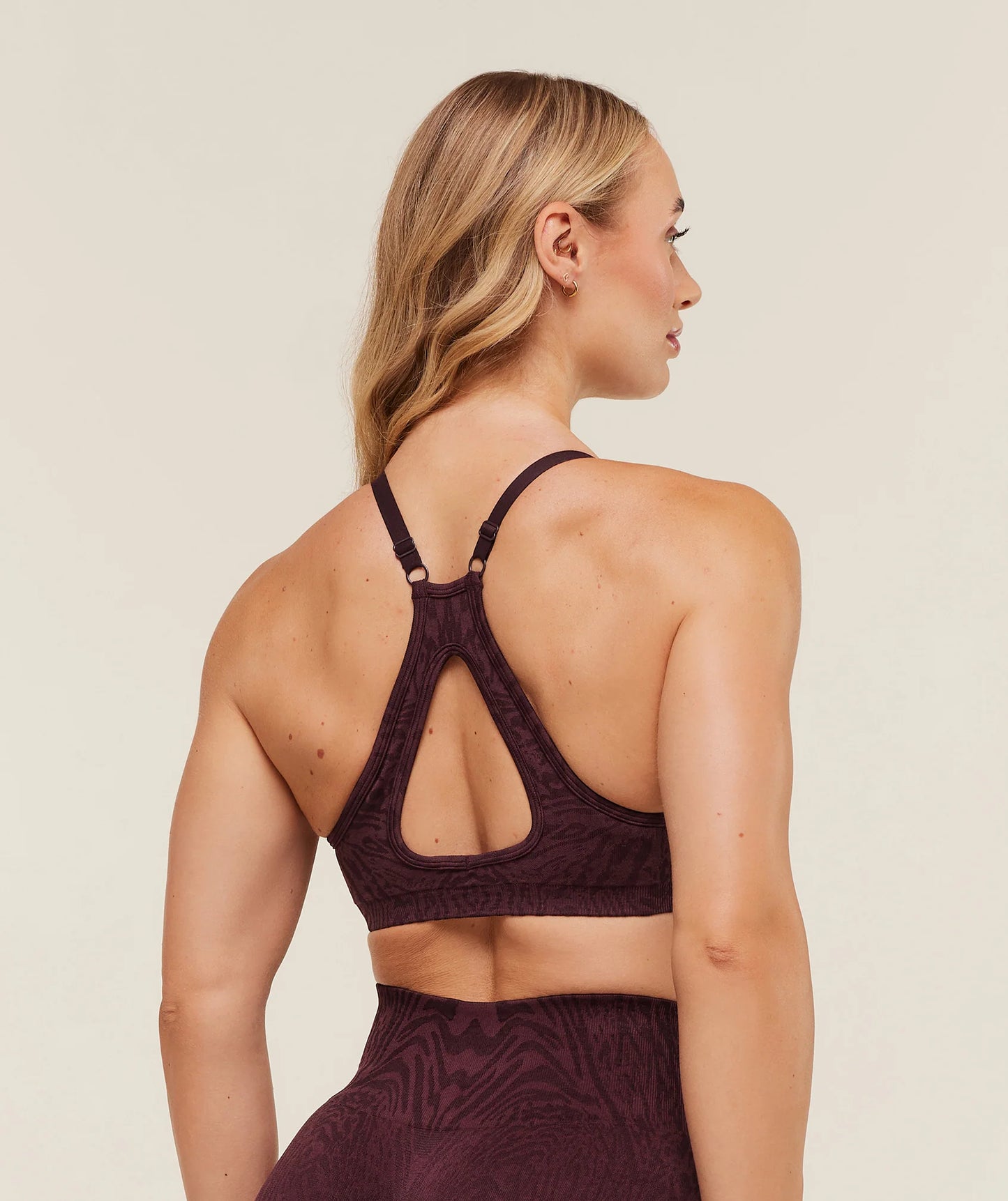 Adapt Animal Seamless Sports Bra