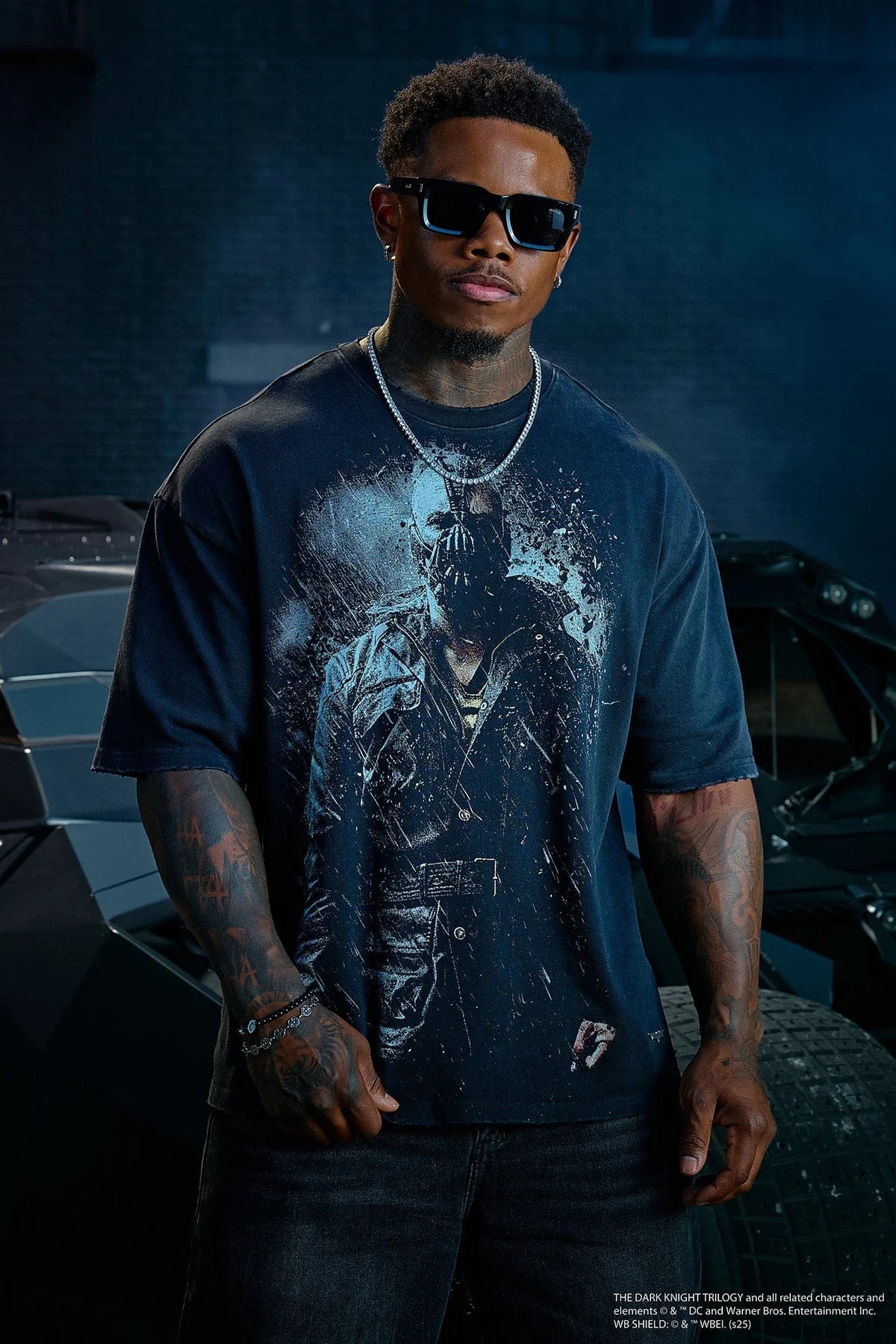4244 - Batman Character Tees "Bane C"